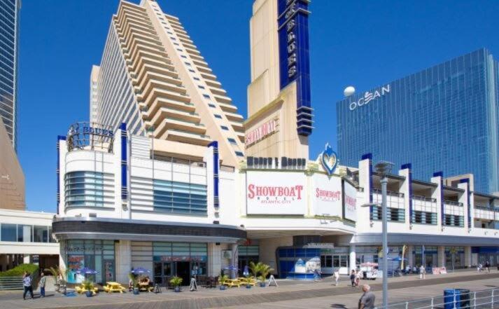 Huge Beachfront Condo Cozysuites At Showboat Atlantic City Exterior foto